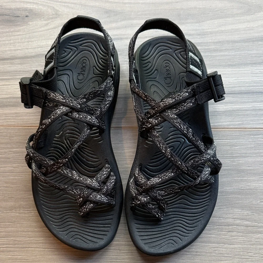 Chaco Women's ZX/2 Black/Gray Strap Sandals Size 6